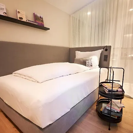 Hotel Lesehotel *