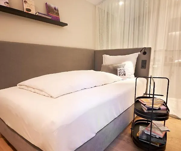 Отель Lesehotel *