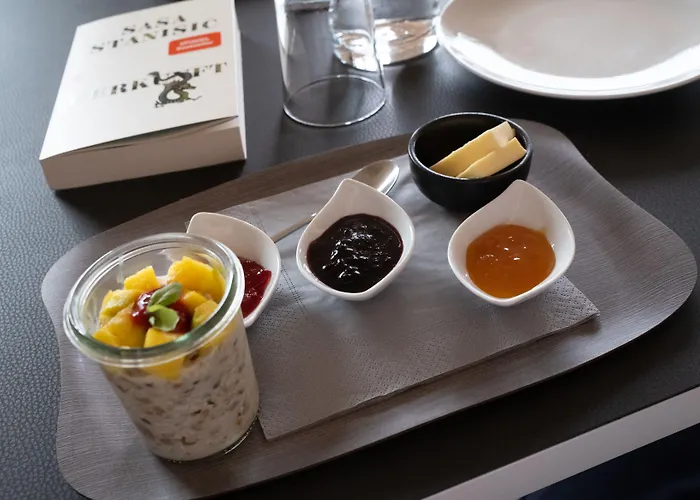 Lesehotel Отель *